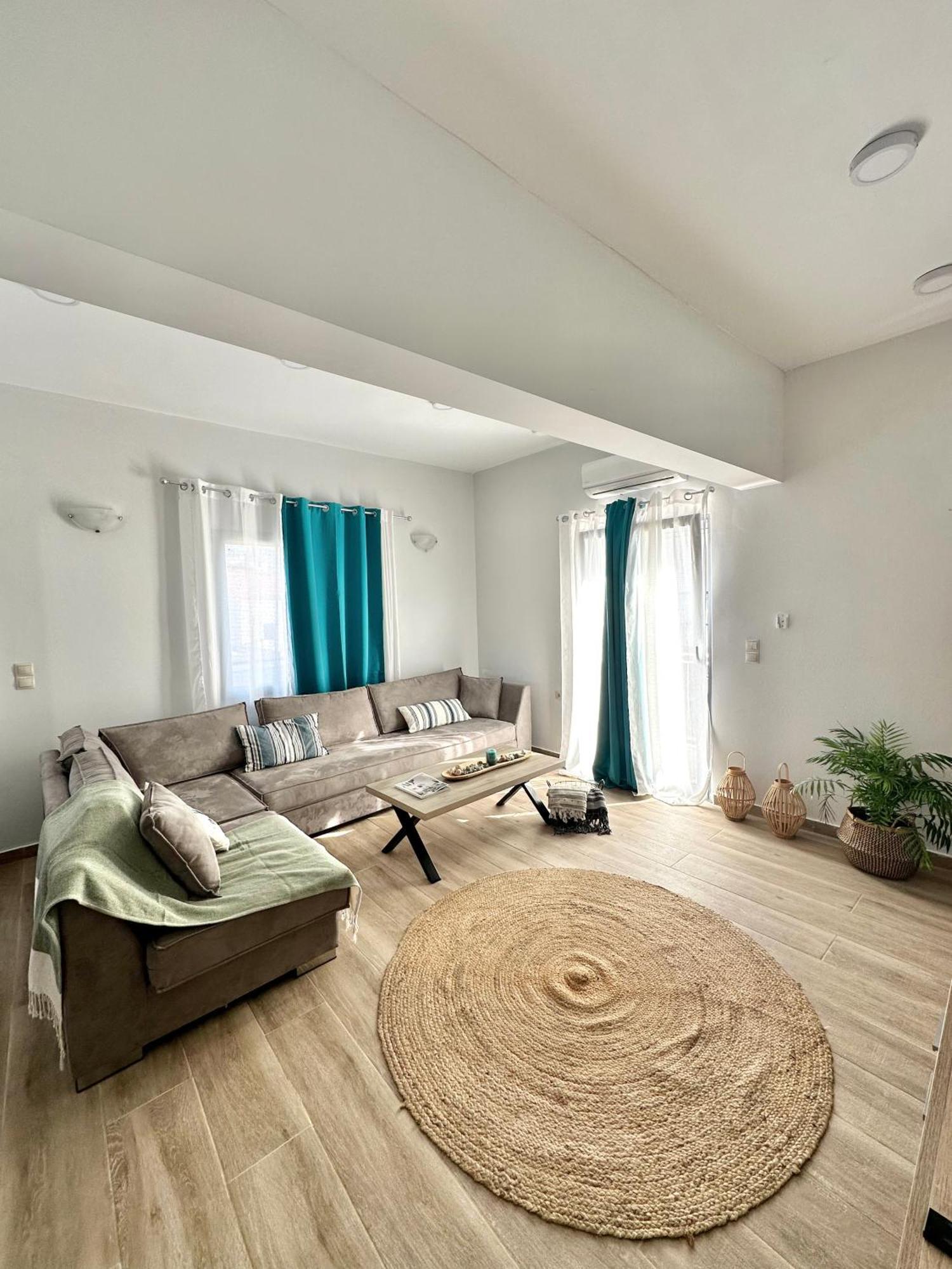 Exquisite 4-Bedroom Prestige Apartment Rhodes City المظهر الخارجي الصورة