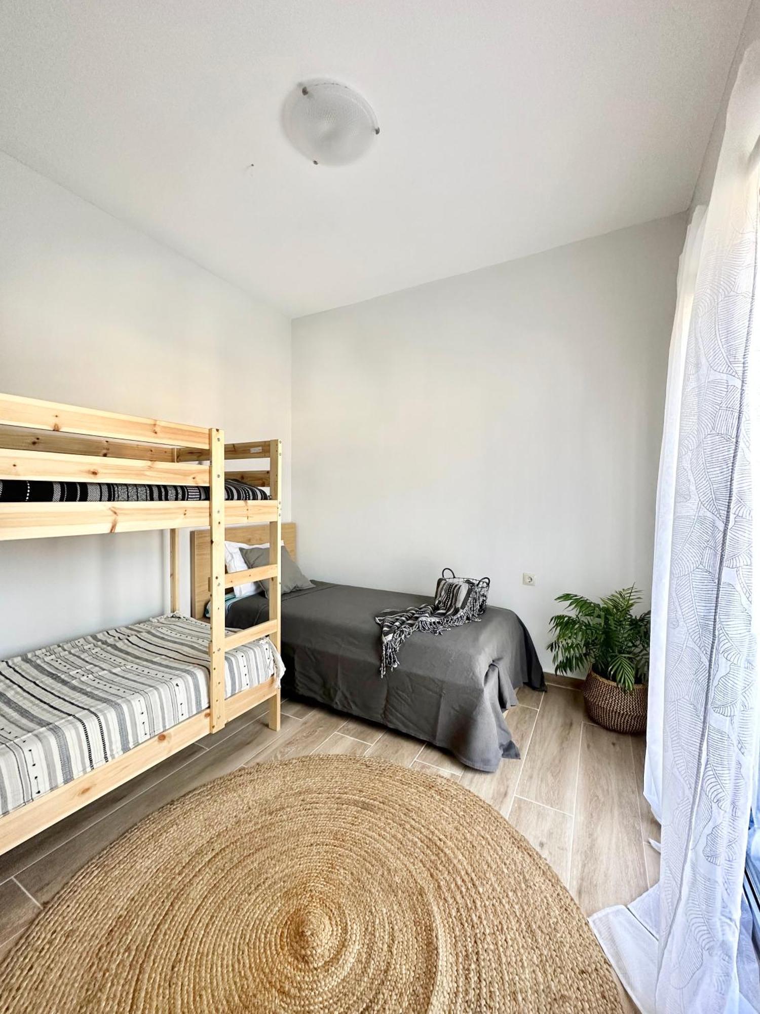 Exquisite 4-Bedroom Prestige Apartment Rhodes City المظهر الخارجي الصورة