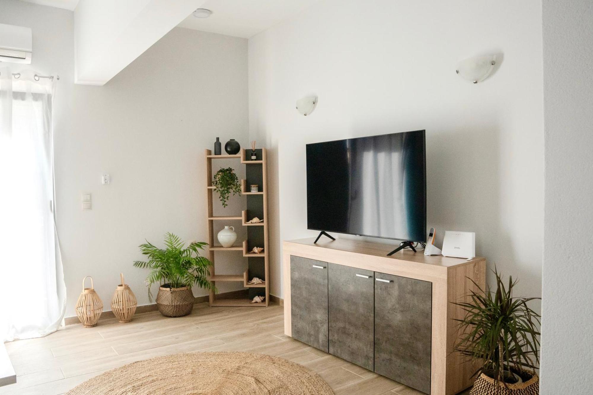 Exquisite 4-Bedroom Prestige Apartment Rhodes City المظهر الخارجي الصورة